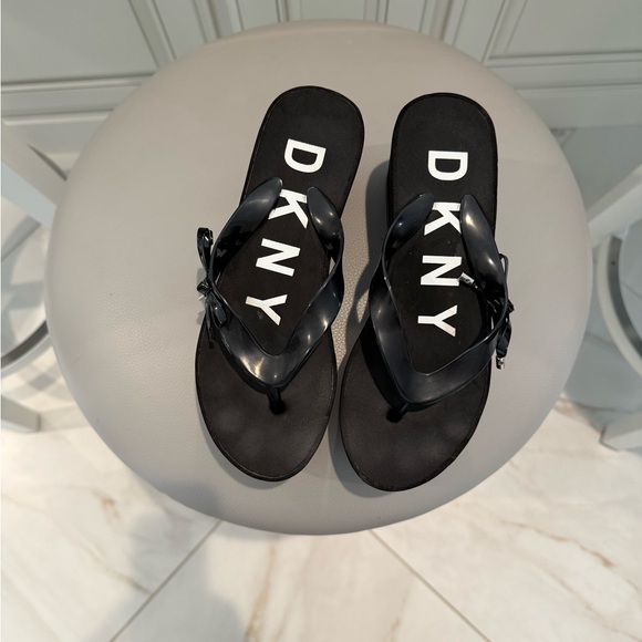DKNY Black Flip Flop Sandals - Picture 2 of 5